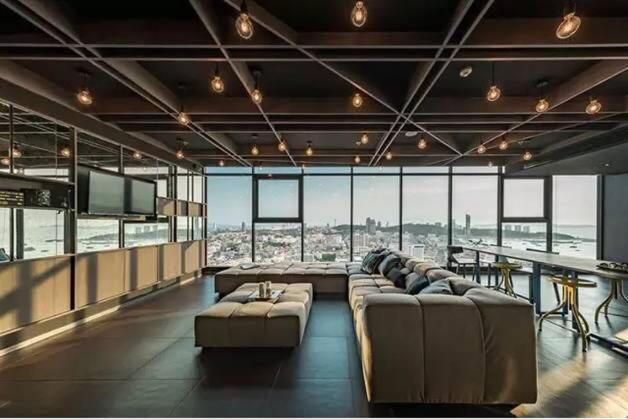 The Base Central Pattaya Seaview エクステリア 写真