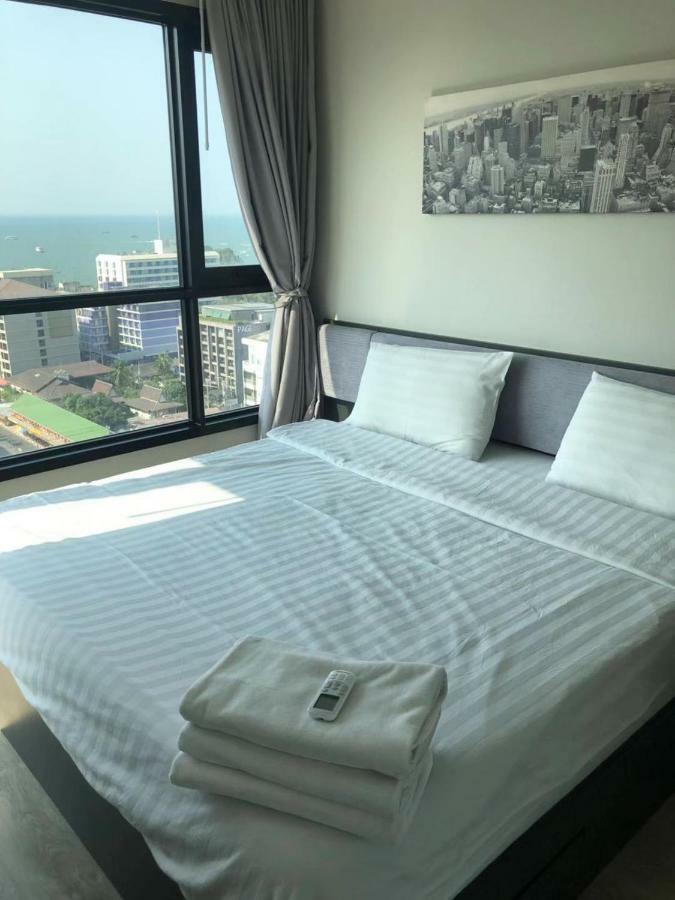 The Base Central Pattaya Seaview エクステリア 写真